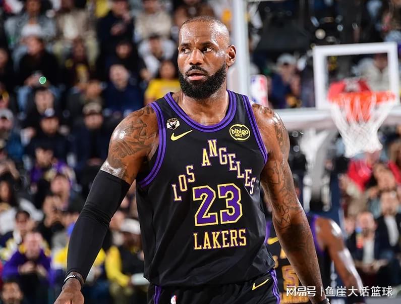 开云体育-湖人两大败因出炉，老詹回应质疑！东契奇两人真该批，雷迪克不满