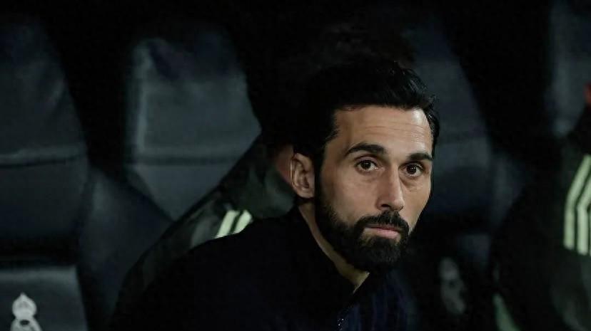 开云官网-名记：“这支皇马简直是一团糟，罪魁祸首是阿韦洛亚”